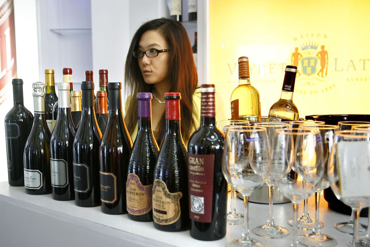 英国红酒进口报关代理:专业优势究竟在哪?